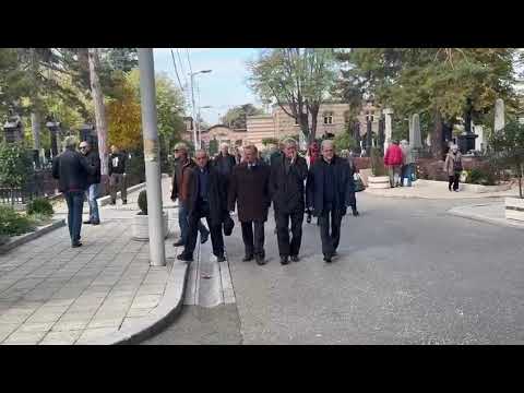 Ratni veterani pristižu da odaju počast generalu Pavkoviću