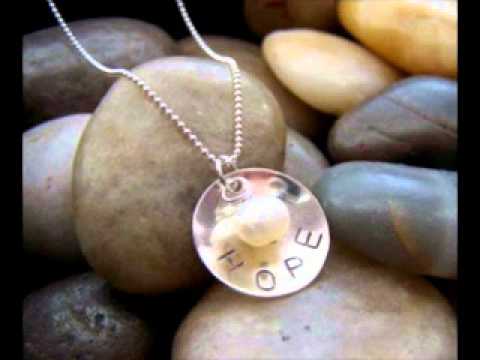 Protected - Pole Folder feat. Sandra Ferreti