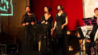 Down among the sheltering palms (Boswell Sisters Tribute Show)