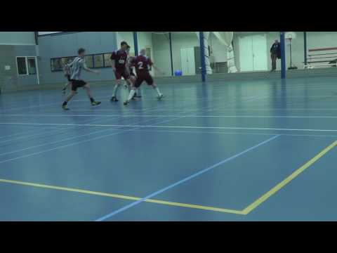 7 nov 2016 Hercules 5 - HMS 2 com 3-1 Tim op het houtwerk