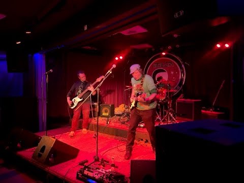 "Schaarreihe" (Live-Ausschnitt, Lutzilla, Bremen, Zollkantine, 9.12.2022)