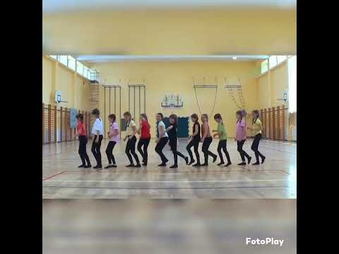 Girls run the World dancing... 2022.