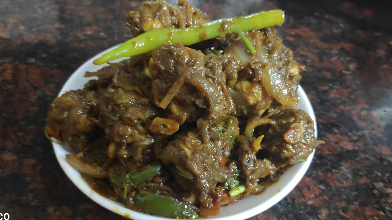 How to make Goan Style ruchik tikhat chilli chicken in konkani language.