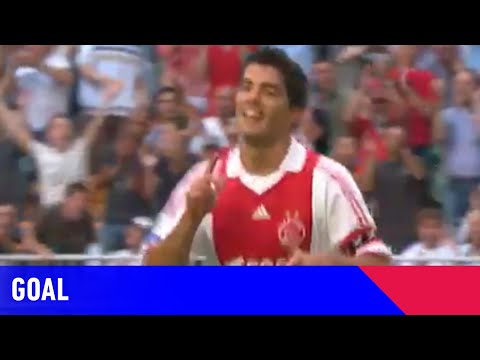 Suárez scoort met een PEGEL | Ajax - RKC Waalwijk (08-08-2009) | Goal
