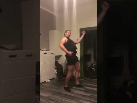 Oblecem Si Oblekico video