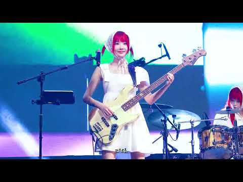 [4K] 240907 논산 청소년 꿈빛나래 페스티벌 QWER - 자유선언 마젠타 직캠
