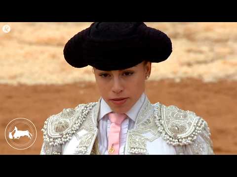 Olga Casado, primer novillo, Puertollano (Ciudad Real) 28-04-2025, CMMPlay