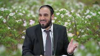 הרב דוד פריוף מגיש לכם את המתכון לאהבה | פרשת דברים (הרב דוד פריוף) - התמונה מוצגת ישירות מתוך אתר האינטרנט יוטיוב. זכויות היוצרים בתמונה שייכות ליוצרה. קישור קרדיט למקור התוכן נמצא בתוך דף הסרטון