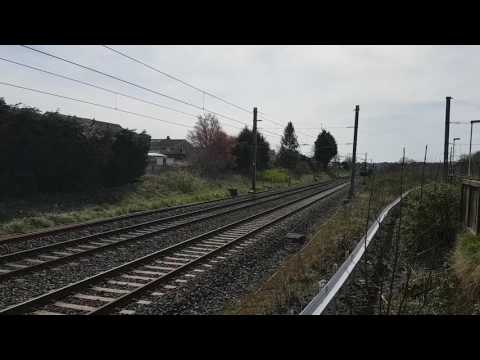 (HD) 88002+68025 passing Euxton Balshaw Lane station on 6Z89 3/4/2017
