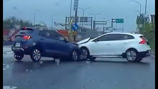 【車禍影片】雨天的浪漫（2024.11.17 桃園市觀音區快速路八段