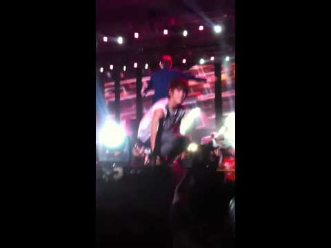 HD [FANCAM] 1/12/12 btob @ sundown festival sg (MINHYUK focus)