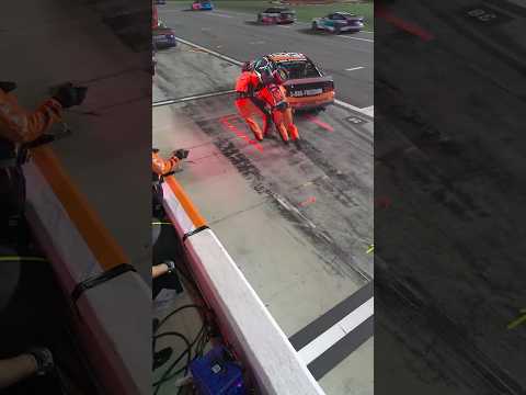 Wait! Wait! Waaaiii …