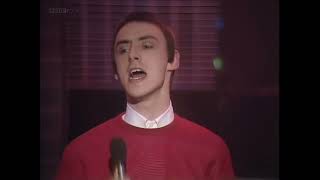 The Style Council - Speak Like A Child on TOTP in 1080p
