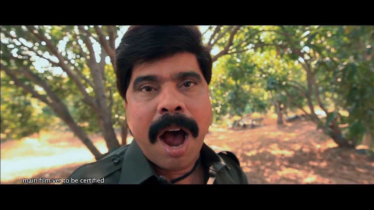 Summa Nachunu Iruku Official Trailer 1