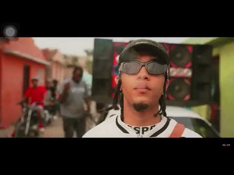 YAICEL LM FT VUELTY - Un Trío 😈 ( vídeo oficial  )