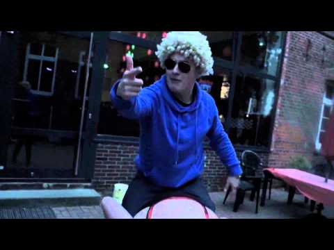 Klaus Bukkake vs. Persteasy - VBT 2012 - 4tel - RR (feat. Jenny, Baum & Dirty Maulwurf).mp4