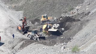 Heavy Machinery Fails | Dangerous Construction & Mining Equipment Accidents Caught on Camera in 2025