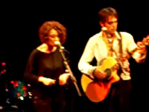 Carmen Consoli e Fabio Abate Senza farsi male