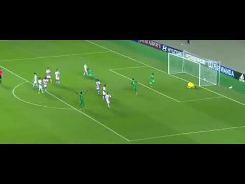Throwback Pape Matar Sarr qui marque sur un magnifique coup franc lors de la coupe du monde U17