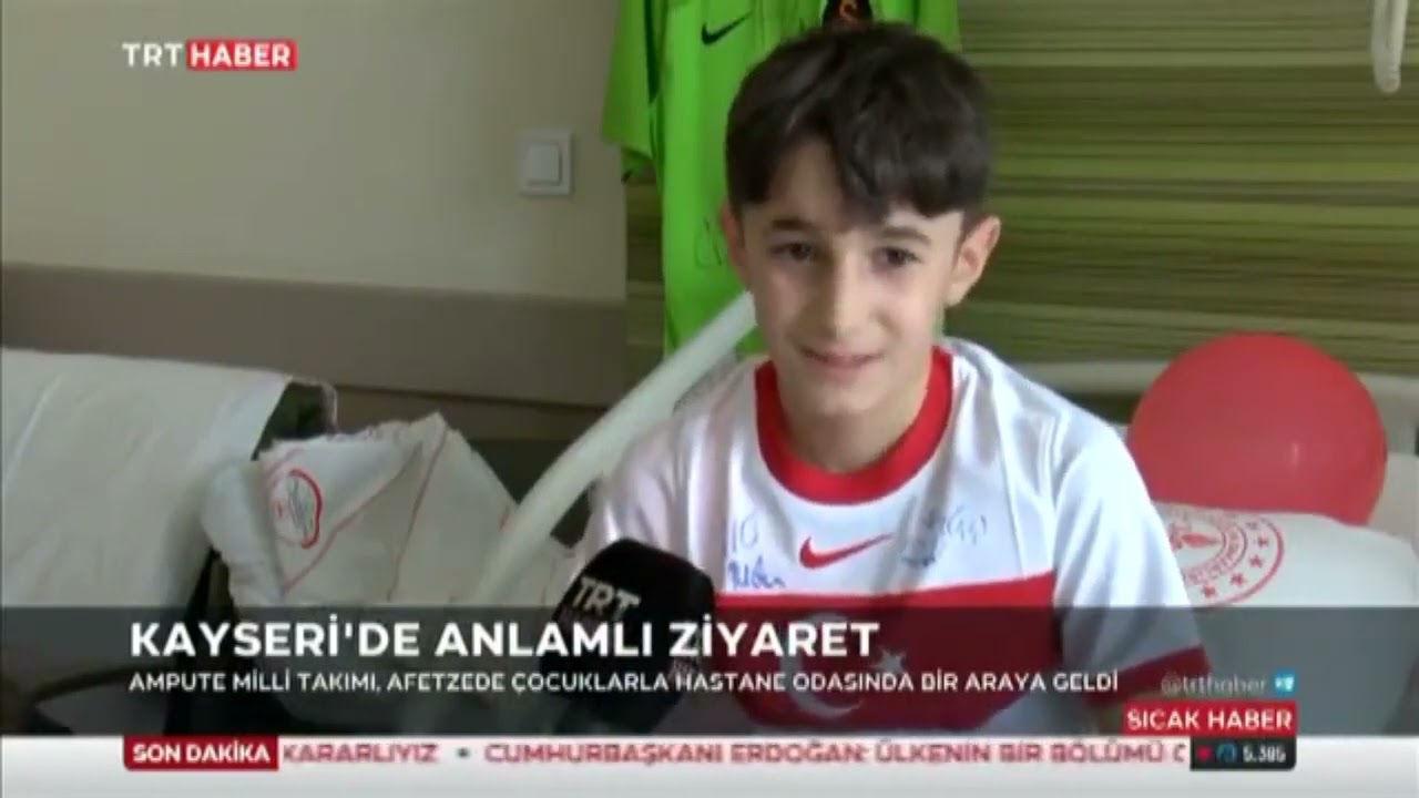 Ampute Futbol Millî Takımı Depremzede Çocukları Ziyaret Etti