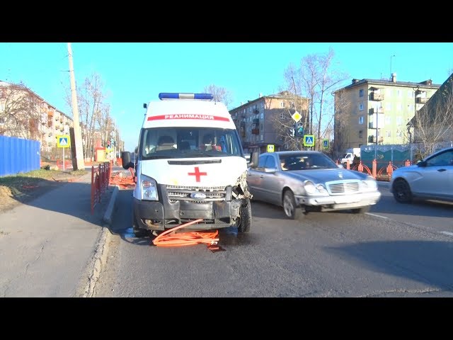 Спешили на помощь, и попали в ДТП