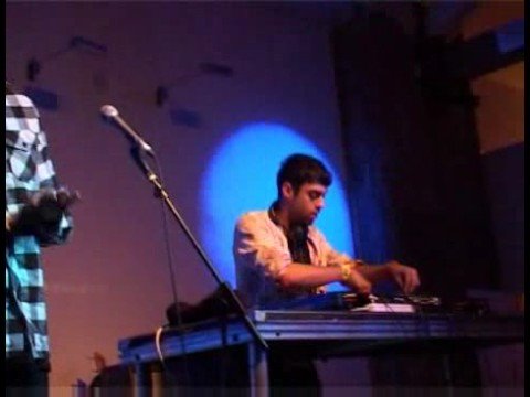 Dels - live in London