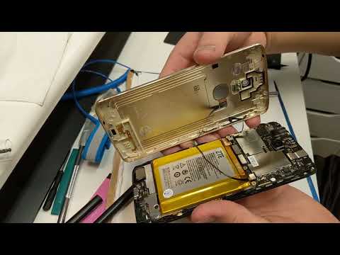 Removing the back panel from the Axon 7 or Axon 7 Mini