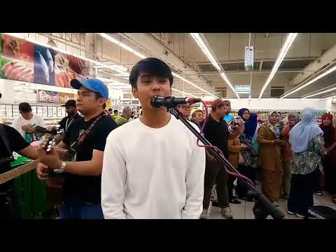 Part 2 ARIFF BAHRAN cover KEMARIN duet dengan Aweks Combination Band terbaik..