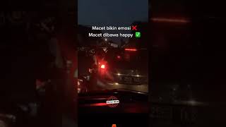 Download lagu Dibikin Happy aja 😂(Ngakak Online) #shorts #viral #macet #mobil #car #motorcycle #klakson mp3