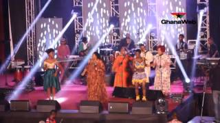 Yvonne Chaka Chaka, Wiyaala and Becca perform together at African Legends Night Yvonne Chaka Chaka, Wiyaala and Becca perform together at African Legends Night