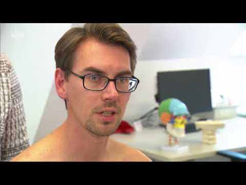 Atlastherapie Halswirbel sanft behandeln NDR de   Ratgeber     Kopie