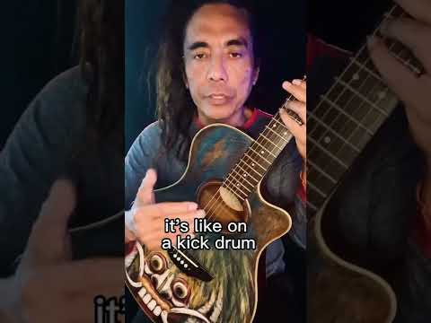 How to play simple reggae beat on acoustic guitar #shorts
