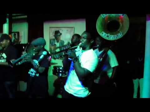 039 Southern Komfort Brass Band-Roll With It-Live at @Underground119