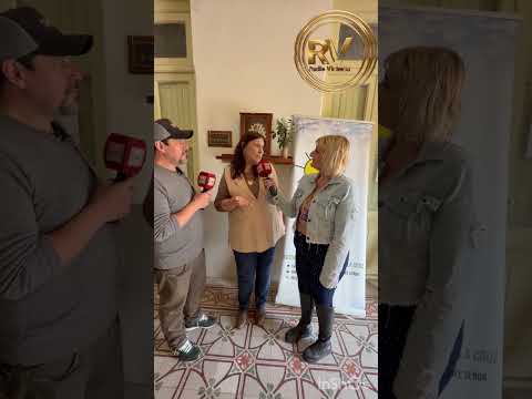 Con la secretaria del pequeño hogar  de exaltación de la cruz 