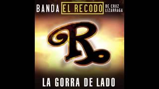 La gorra de lado banda el recodo