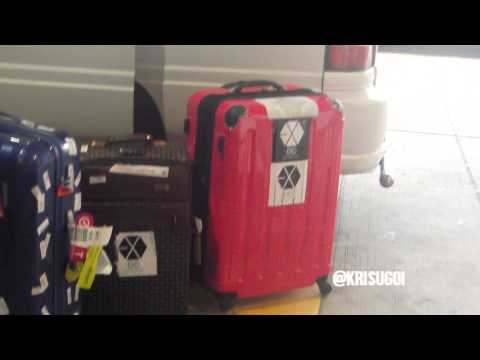 121210 - 1080p EXO-M's luggage @ KLIA