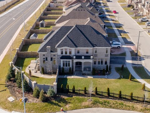 172 Coastline Drive Brampton