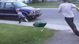 Plume Latraverse - Calvaire - Video clip (Parodie)