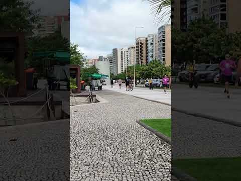 A normal morning on the beach promenade in Brazil 🇧🇷