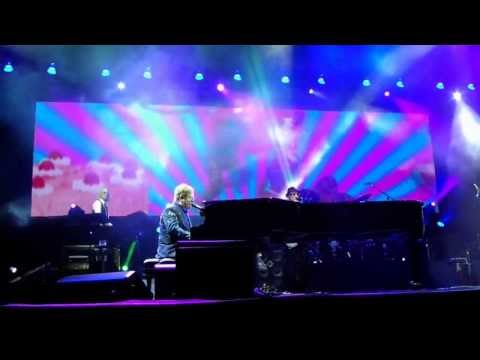 Elton John Arena Fonte Nova - Bitch is Back + Your Sister Can't Twist + Saturday Nights - 22/02/2014