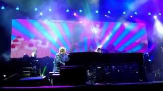 Elton John Arena Fonte Nova - Bitch is Back + Your Sister Can&#39;t Twist + Saturday Nights - 22/02/2014