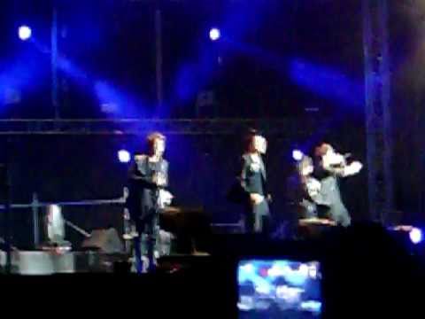 [110113 DIGI LIVE KPOP PARTY 2011 Fancam] B2ST-Oasis+Beautiful