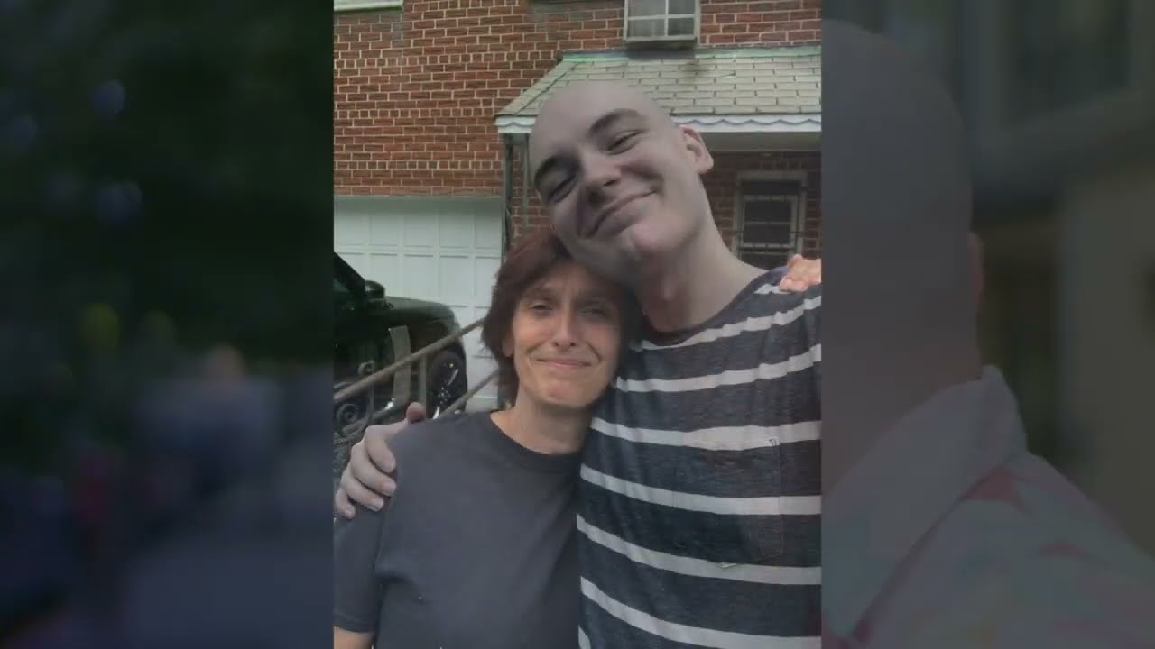 Alone Trailer Thumbnail