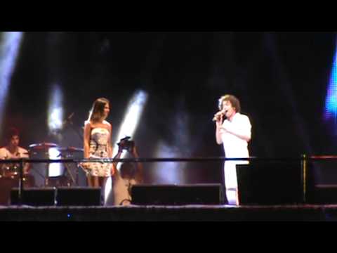 SAM ALVES E MARCELA BUENO " A THOUSAND YEARS " - REVEILLON 2013 AV. PAULISTA