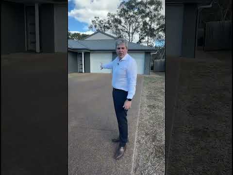 8 Sharp Crescent, Branyan, QLD 4670, 6 rūma, 3 rūma horoi, Apartment