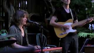 Heather Kropf - Ghost in My House (Live)