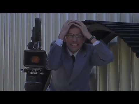 Bollen på tufsinufsingarna - Kurt Olsson ”innanför skjortan” på Pia Sundhage