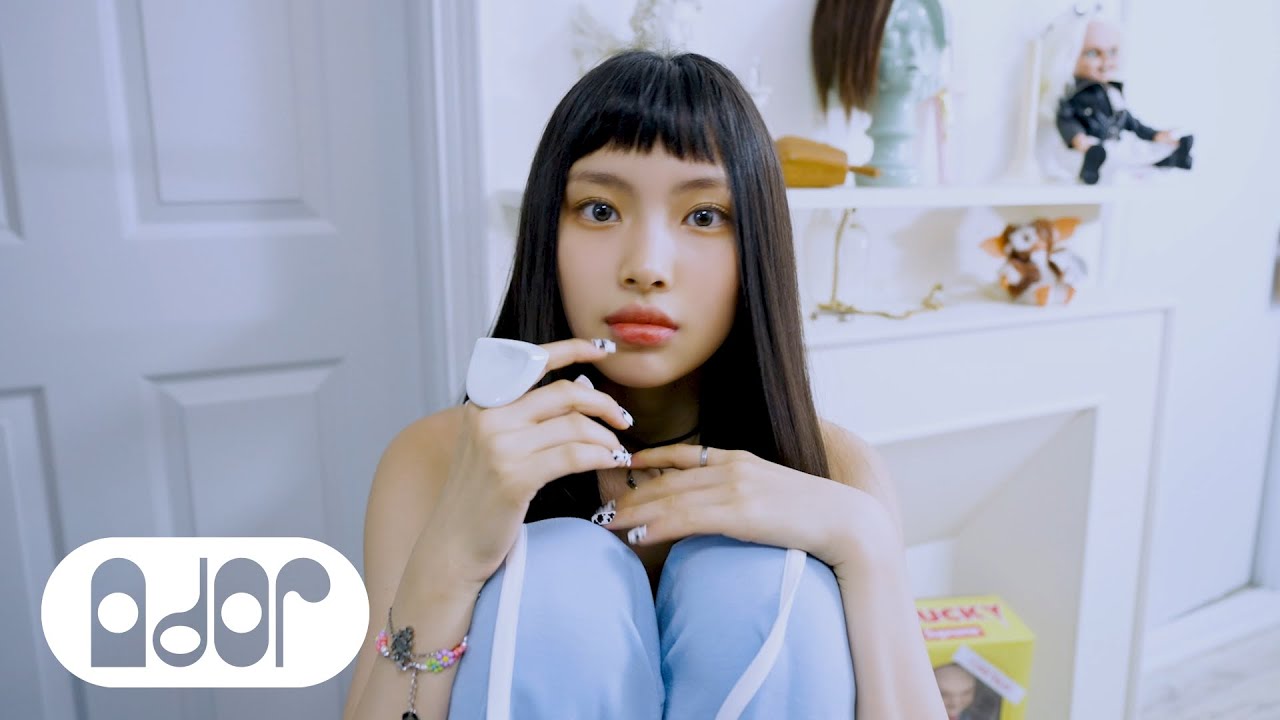 NewJeans — Hype Boy (HYEIN ver.)