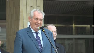 preview picture of video 'Prezident Miloš Zeman v Kopřivnici ♥ Úvodní slovo aneb neplacený agent Tatry ~ 11.11.2014 HD'