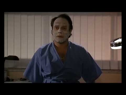 Carlo Verdone e Aldo Maccione al centro estetico (tratto da "Perdiamoci di vista" - 1994)